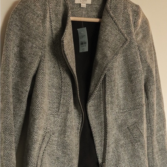 LOFT Blazer - Picture 3 of 6